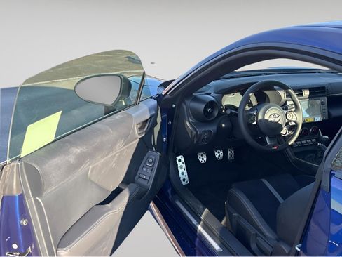 New 2026 Toyota GR86 Premium image 2