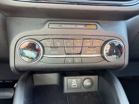 Used 2025 Ford Escape ST-Line FWD image 18