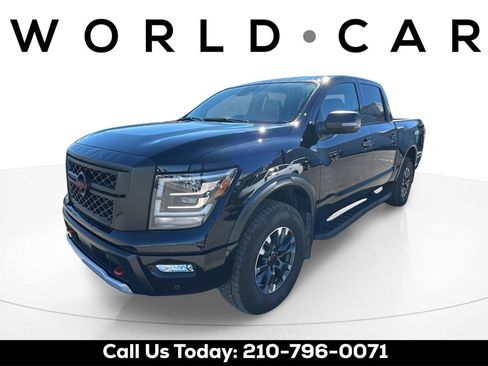 Used 2024 Nissan Titan PRO-4X w/ Pro-4x Convenience Package image 10