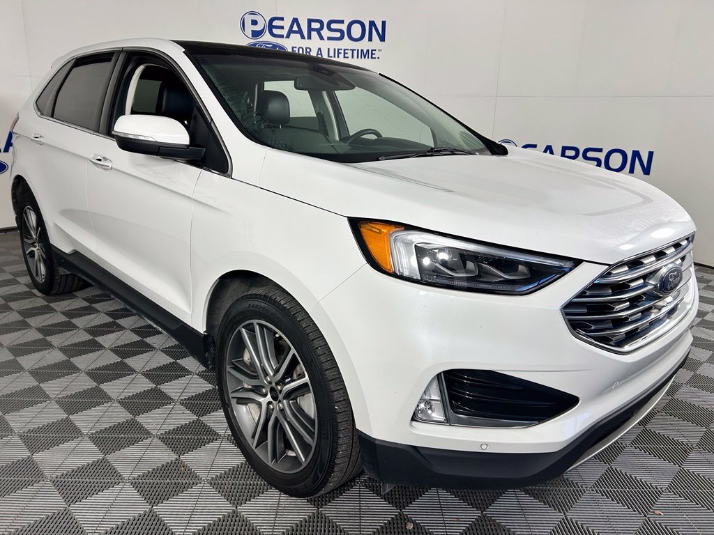 Used 2024 Ford Edge Titanium w/ Equipment Group 301A AWD/4WD image 3