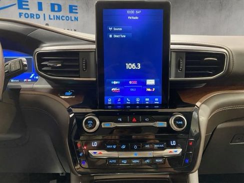 Certified 2021 Ford Explorer King Ranch w/ Premium Technology Package AWD/4WD image 16
