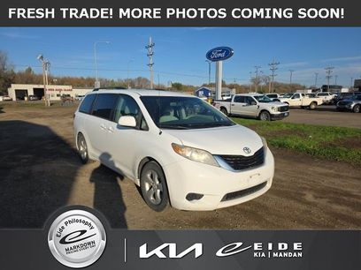 Used 2011 Toyota Sienna LE