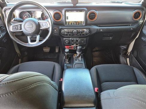 Used 2020 Jeep Gladiator Mojave AWD/4WD image 16
