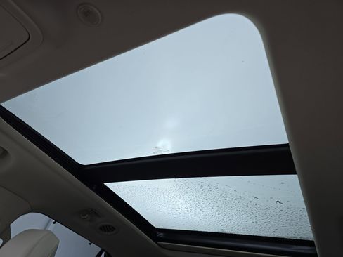 Used 2020 Ford Explorer Platinum w/ Premium Technology Package image 31