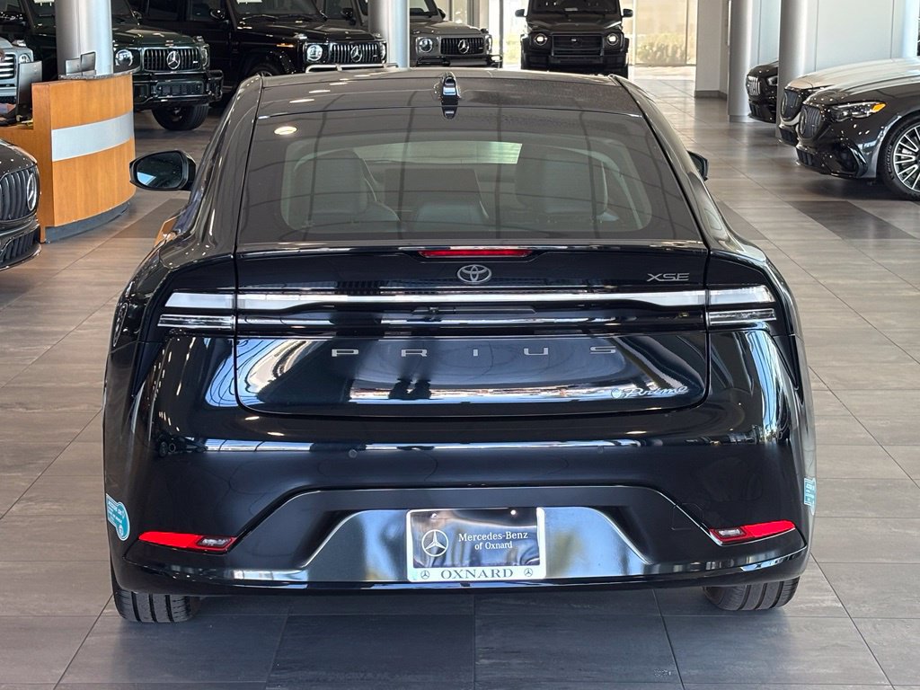 Used 2024 Toyota Prius Prime FWD image 7