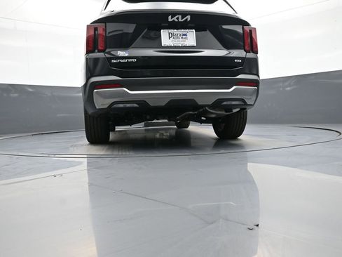 New 2026 Kia Sorento EX AWD/4WD image 32