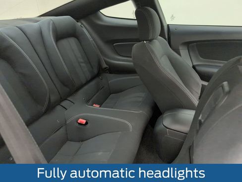 Used 2018 Ford Mustang Coupe RWD image 16