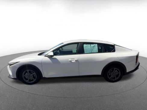 Used 2025 Kia K4 FWD image 9