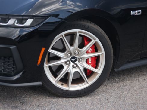 Used 2024 Ford Mustang GT Premium RWD image 2