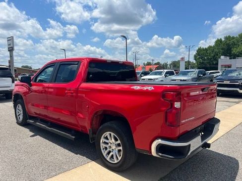 Used 2022 Chevrolet Silverado 1500 LT AWD/4WD image 4