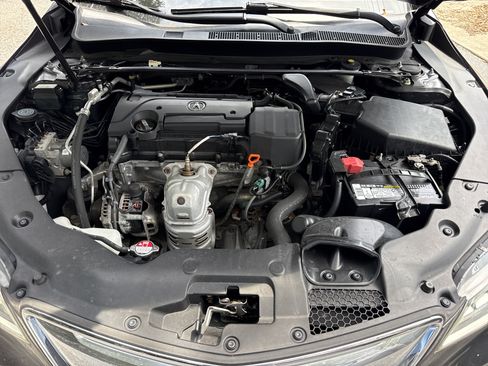 Used 2015 Acura TLX w/ Technology Package FWD image 39