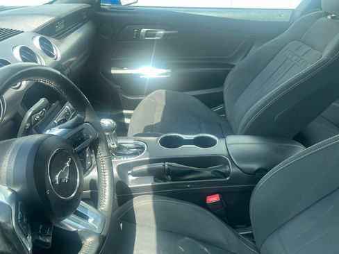 Used 2020 Ford Mustang Coupe w/ Equipment Group 101A RWD image 24