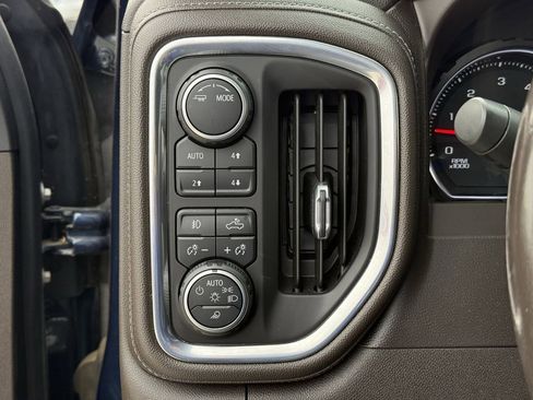 Used 2021 Chevrolet Silverado 2500 LTZ AWD/4WD image 21