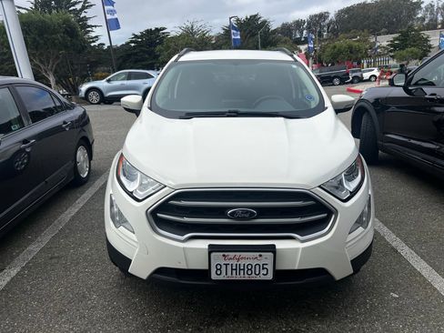 Used 2020 Ford EcoSport SE w/ SE Convenience Package image 2