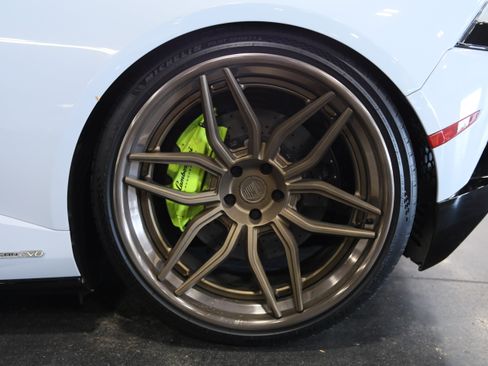 Used 2021 Lamborghini Huracan EVO AWD/4WD image 11