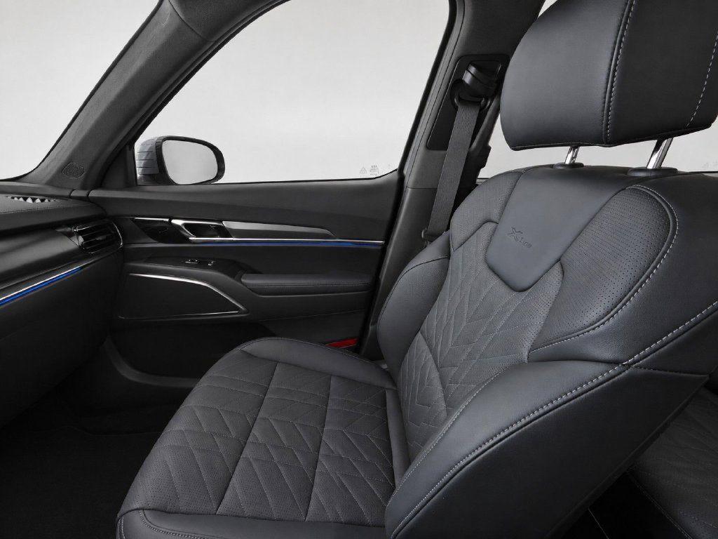 Certified 2025 Kia Telluride SX Prestige X-Line AWD/4WD image 32