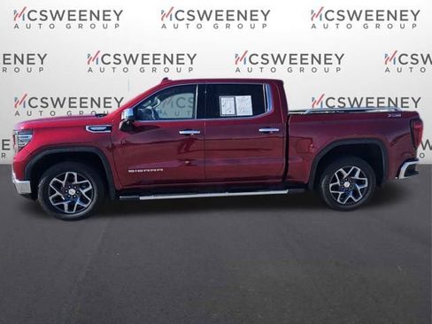Used 2022 GMC Sierra 1500 SLT image 2
