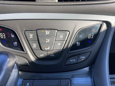 Used 2019 Buick Envision Premium w/ Driver Confidence Package AWD/4WD image 18