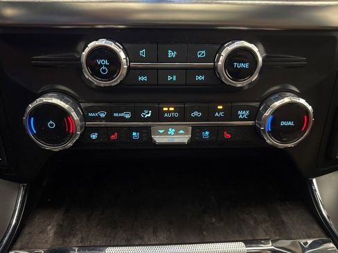 Used 2023 Ford F150 Lariat w/ Equipment Group 502A High AWD/4WD image 41