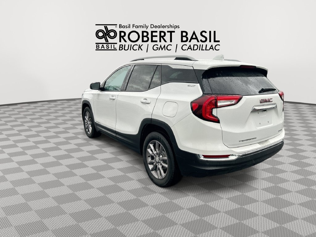 Used 2022 GMC Terrain SLT w/ Tech Package AWD/4WD image 6