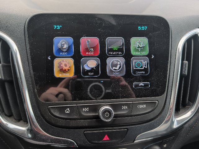 Used 2018 Chevrolet Equinox Premier FWD image 18