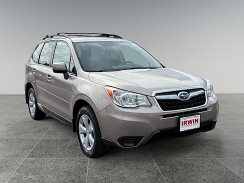 Used 2016 Subaru Forester 2.5i Premium AWD/4WD image 2