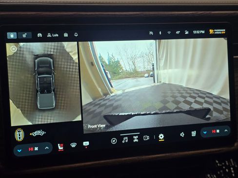 Used 2022 Rivian R1T Adventure image 39