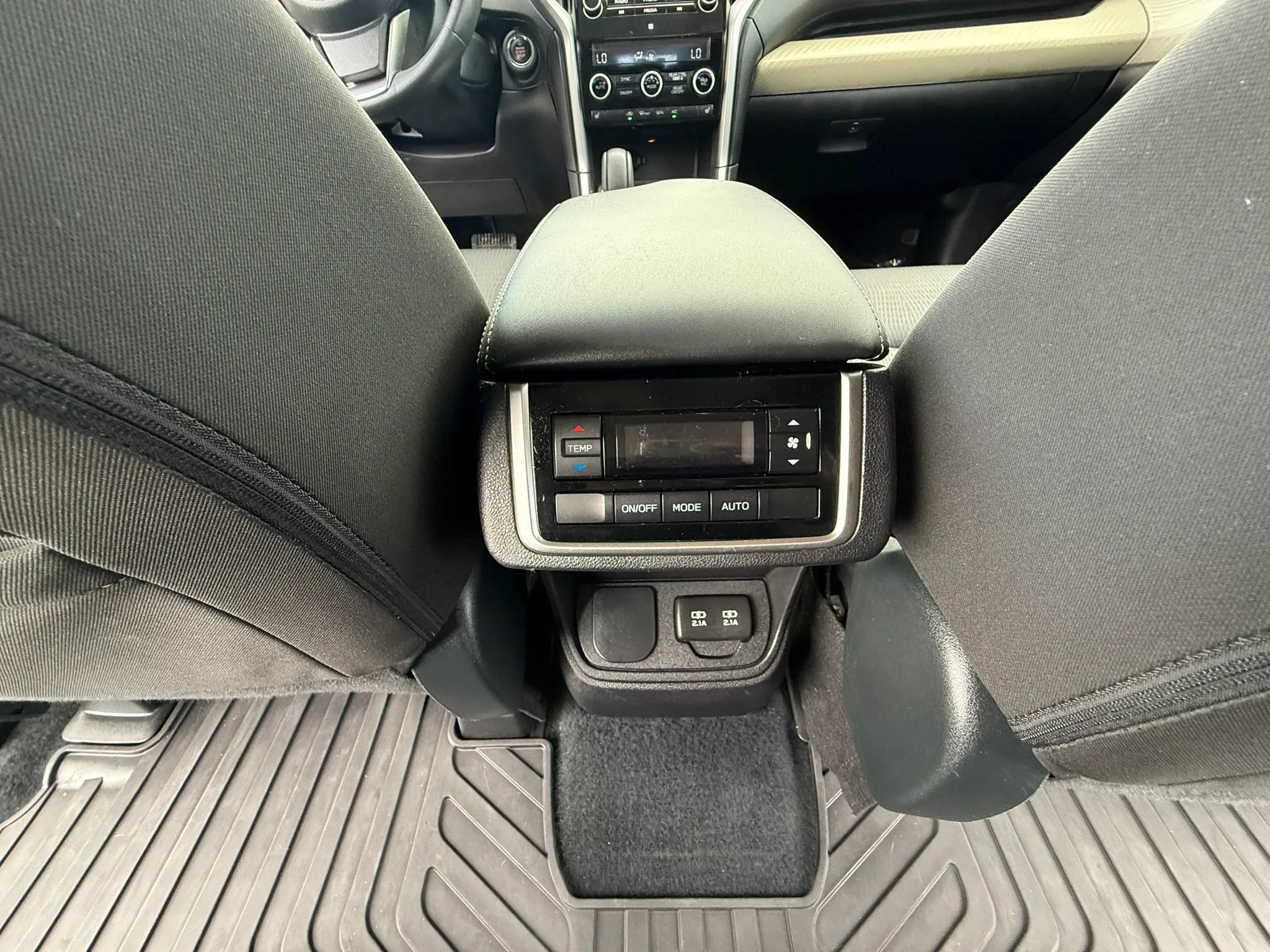 Used 2019 Subaru Ascent Premium AWD/4WD image 24