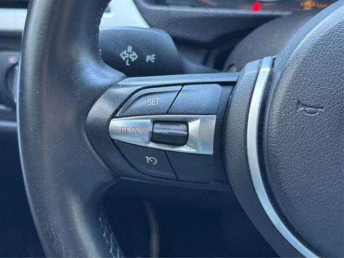 Used 2016 BMW 320i Sedan RWD image 29