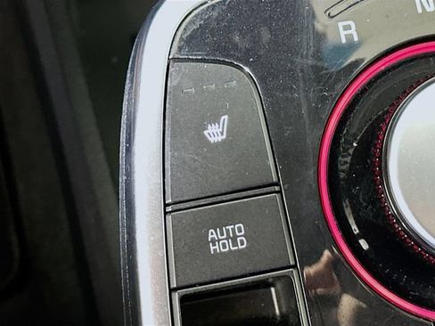 Used 2022 Kia Niro EX FWD image 23