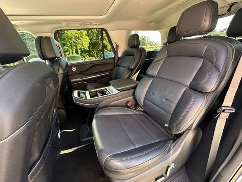 New 2025 Lincoln Navigator Reserve AWD/4WD image 20