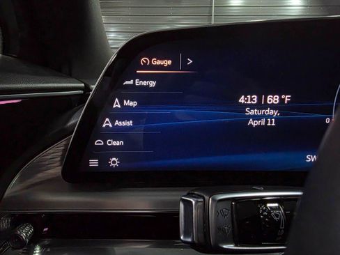 Used 2024 Cadillac Lyriq Sport image 25