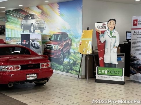 Used 2021 Toyota Tacoma TRD Off-Road image 33