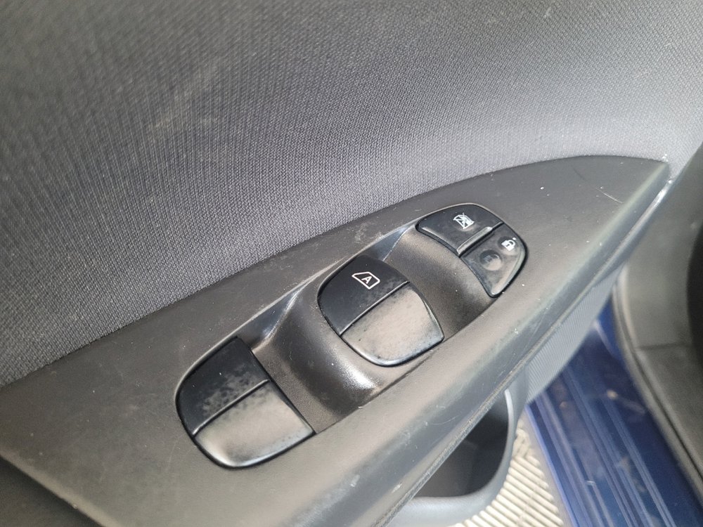 Used 2019 Nissan Sentra S FWD image 27
