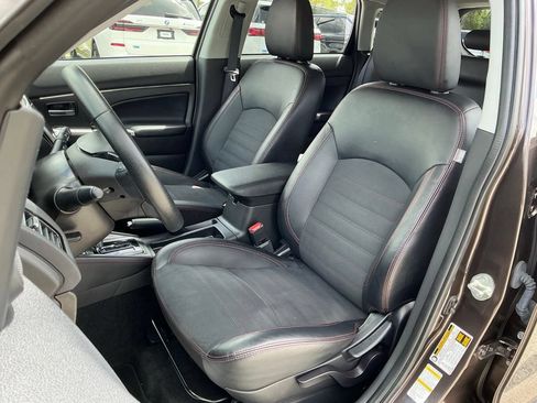 Used 2024 Mitsubishi Outlander Sport AWD image 29