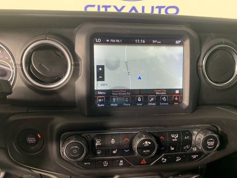 Used 2018 Jeep Wrangler Unlimited Sahara image 26