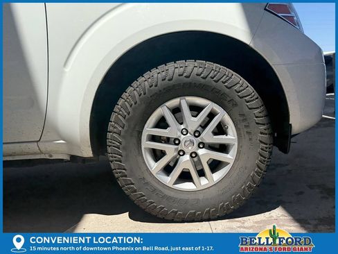 Used 2017 Nissan Frontier SV w/ SV Value Truck Package AWD/4WD image 8