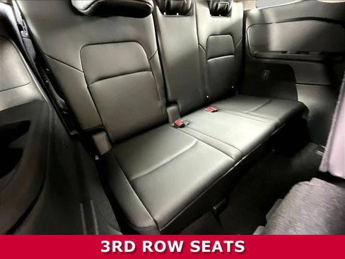 Certified 2025 Nissan Pathfinder SL FWD image 25