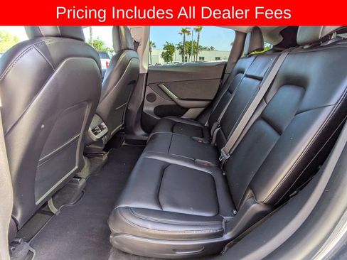 Used 2022 Tesla Model Y Long Range AWD/4WD image 15