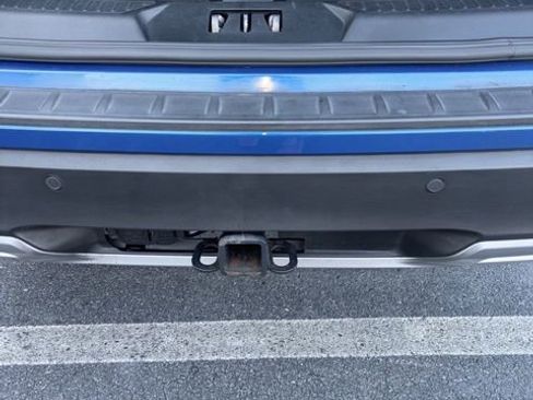 Used 2020 Ford Explorer XLT w/ Equipment Group 202A image 19