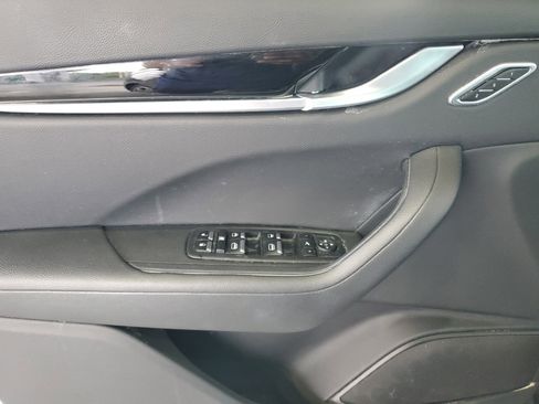 Used 2023 Maserati Levante GT image 14