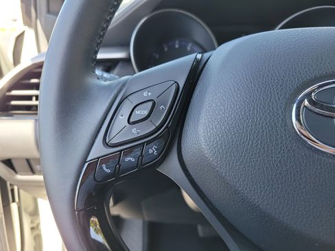 Used 2021 Toyota C-HR Nightshade image 27