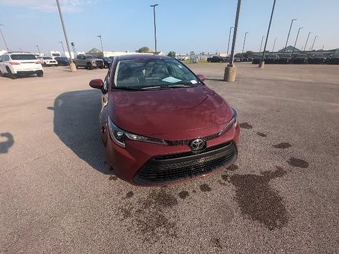 Used 2026 Toyota Corolla LE FWD image 12