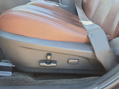 Used 2013 Subaru Outback 2.5i Limited w/ Special Appearance Pkg image 10