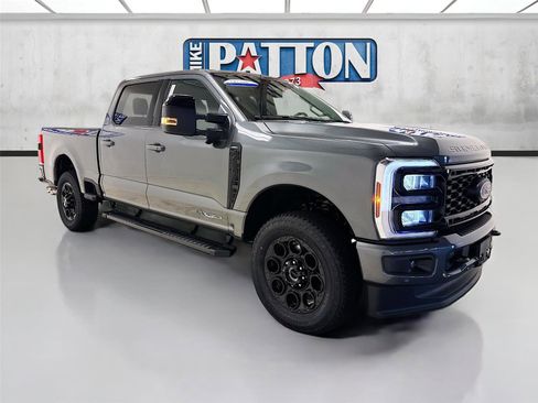 New 2026 Ford F250 Lariat w/ Black Appearance Package AWD/4WD image 1