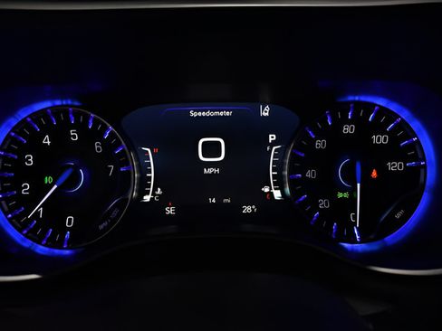 New 2026 Chrysler Pacifica Select AWD/4WD image 24