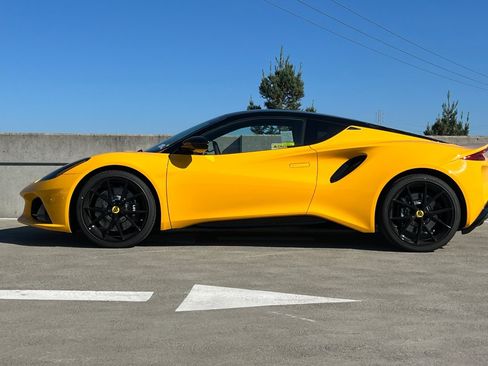 New 2025 Lotus Emira image 7