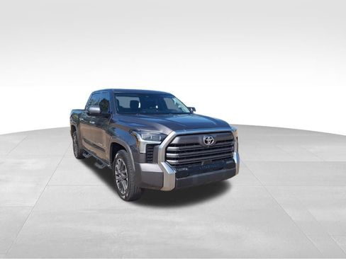 Used 2022 Toyota Tundra Limited image 6