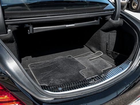 Used 2019 Mercedes-Benz S 560 4MATIC Sedan image 57