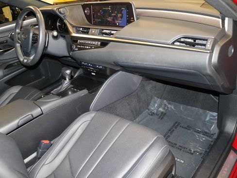 Used 2020 Lexus ES 350 F Sport w/ Accessory Package 2 image 81